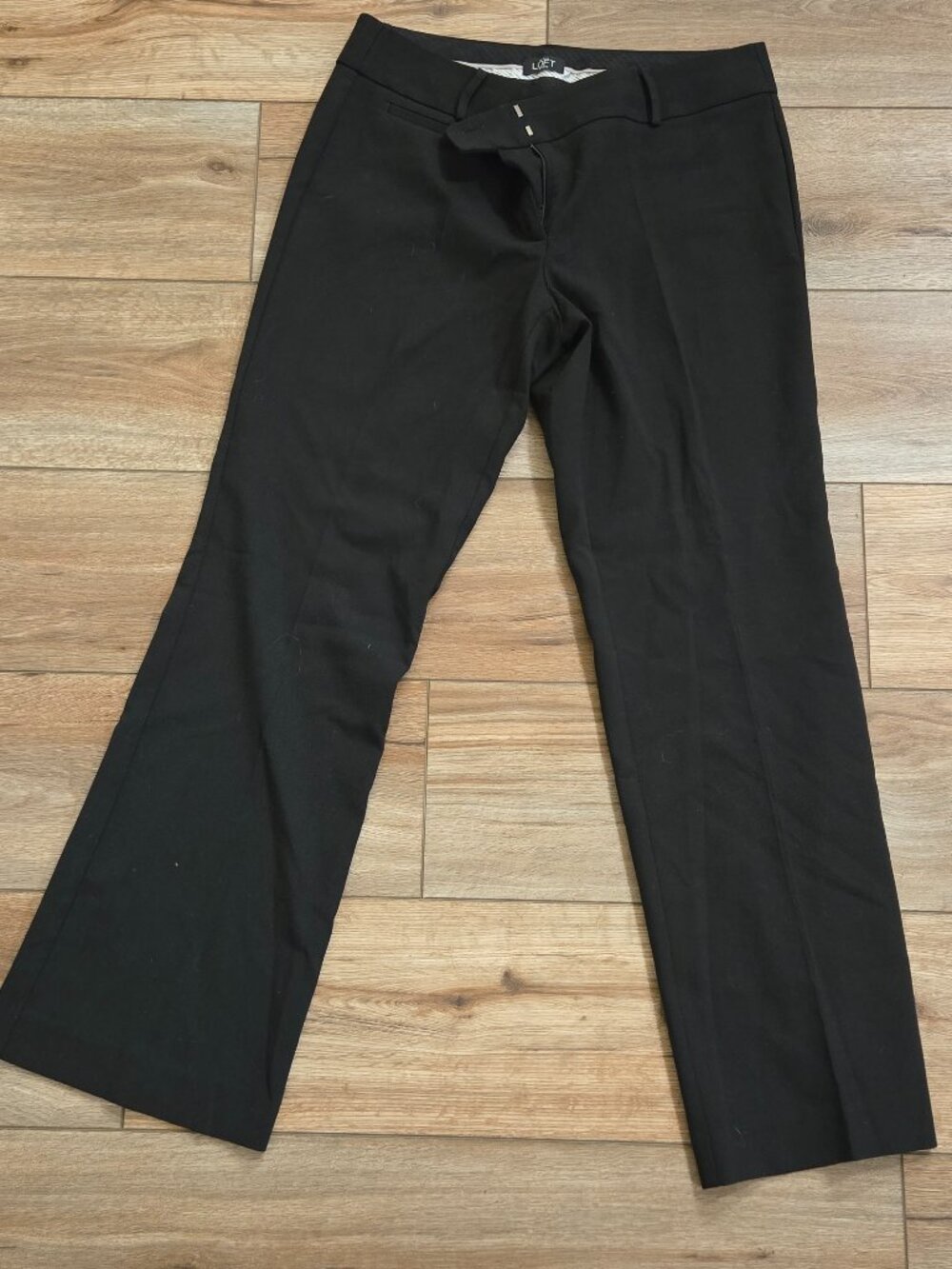 LIKE NEW! Ann Taylor Loft Size 8P Black pants